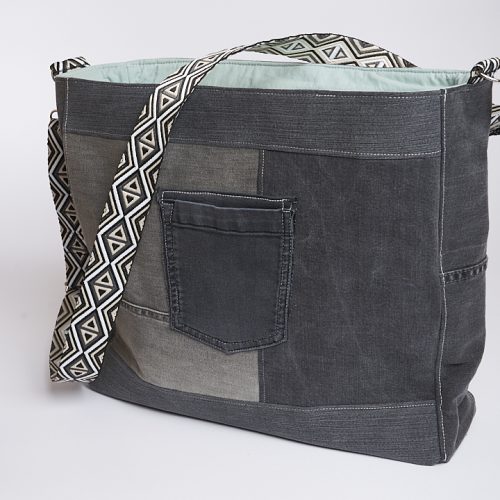 grosser upcycling Jeans Shopper grau | mint